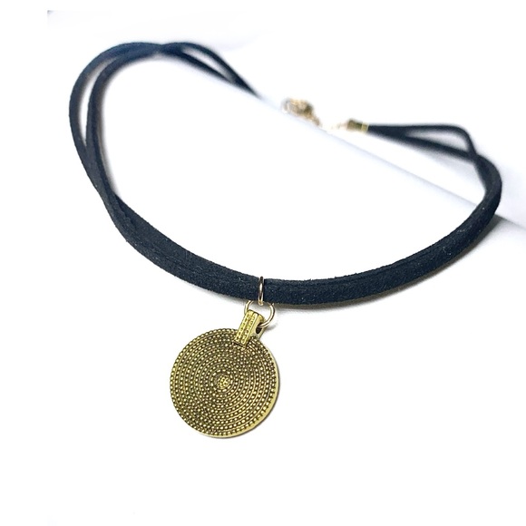 5/$20 Minimalist double corded suede choker w pendant - Picture 3 of 9